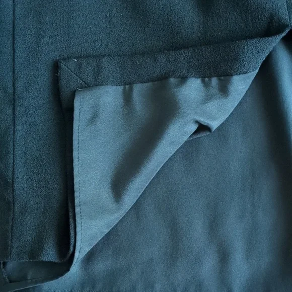 Armani Collezioni Black Stretch Crepe Knee Length Pencil Skirt Women's Size 6 - Picture 12 of 16